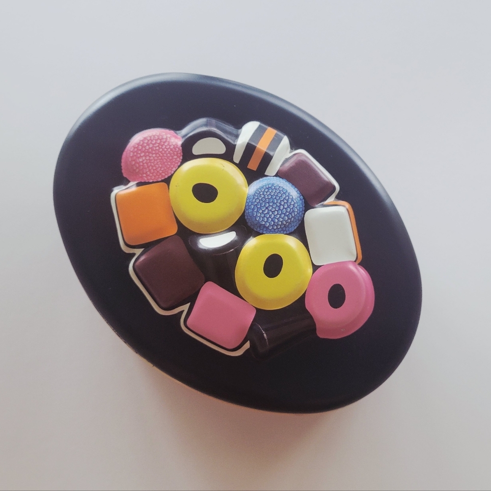 Vintage Liquorice Allsorts Oval Tin 1996.